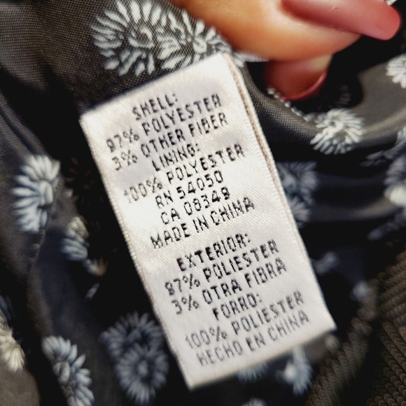 Jones New york suit black stripped size 8 - Picture 4 of 15